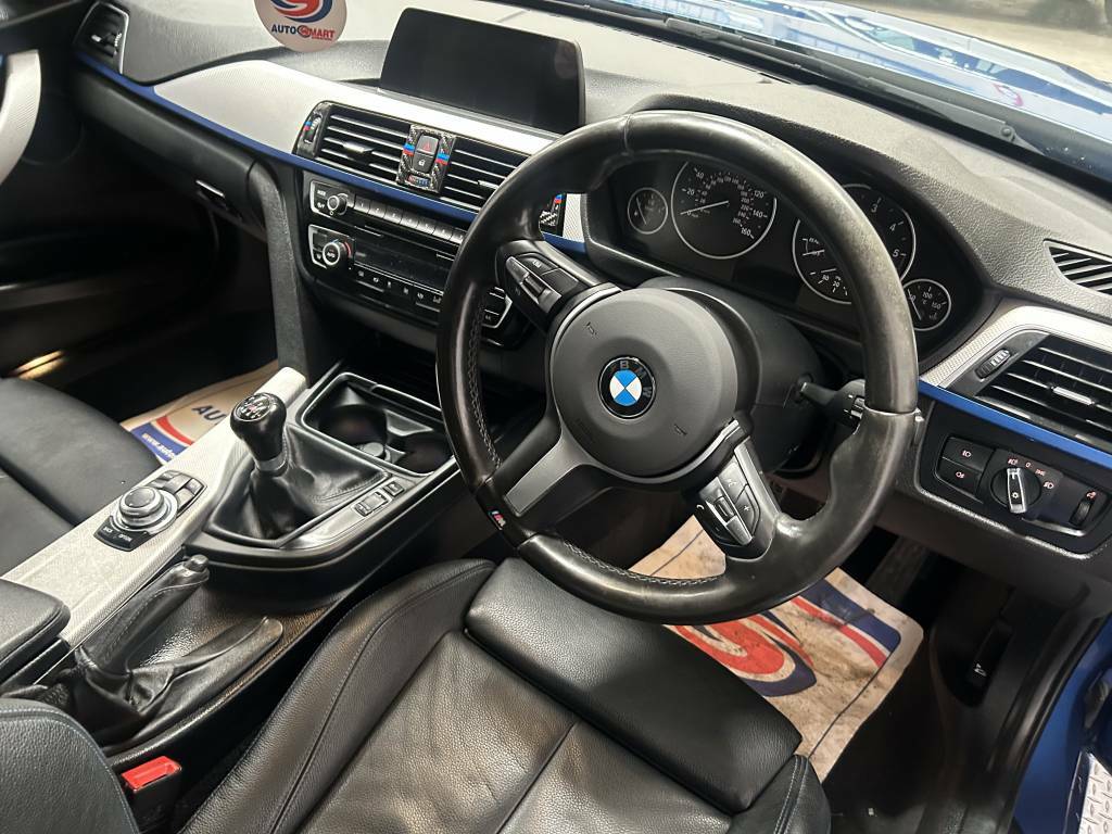 BMW 3 Series Touring 320D M Sport Blue #3