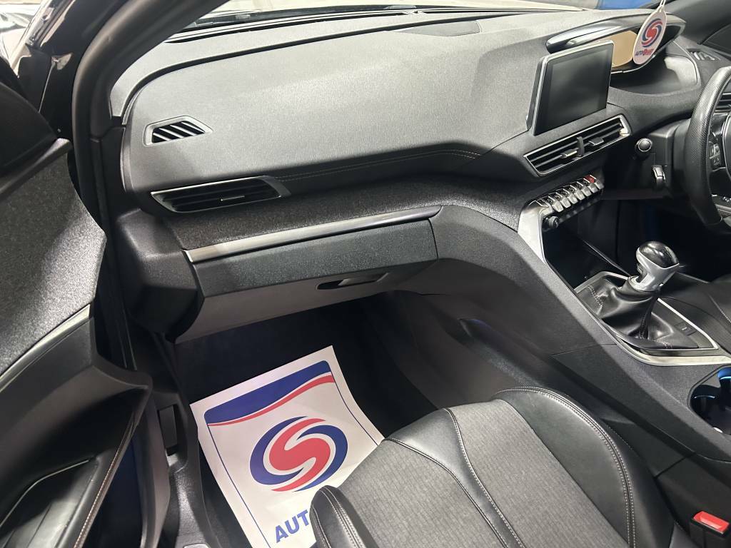 Peugeot 3008 Estate 1.2 Puretech Gt Line  Black #4