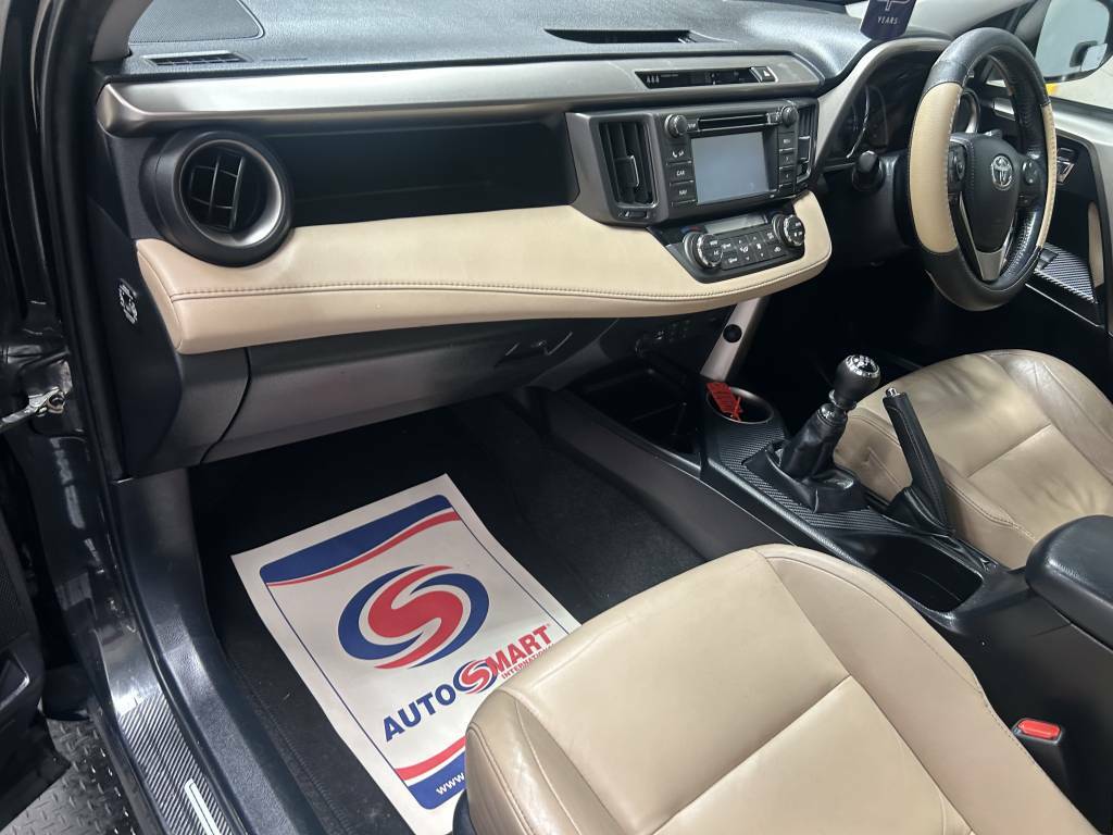 Toyota Rav 4 Estate 2.0 D-4d Invincible Black #4