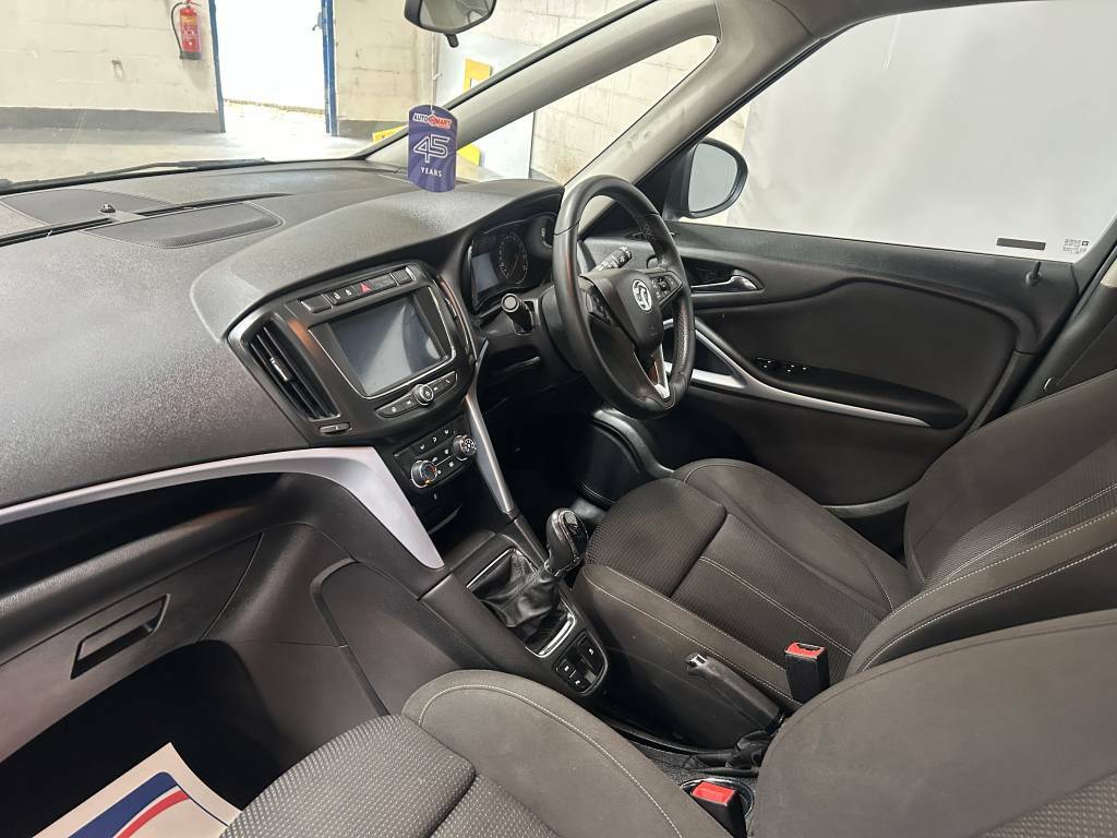 Vauxhall Zafira Tourer Tourer 2.0 Cdti Sri  Silver #4