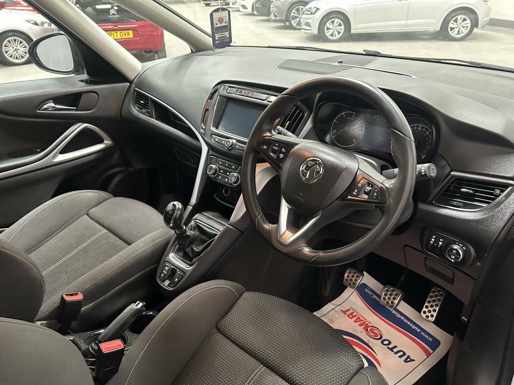 Vauxhall Zafira Tourer Tourer 2.0 Cdti Sri  Silver #3
