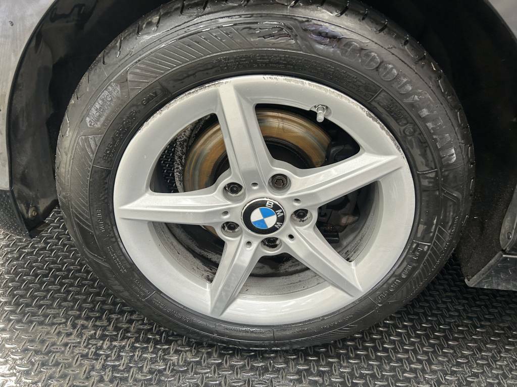 BMW 1 Series Hatchback 116D Se Business Black #5