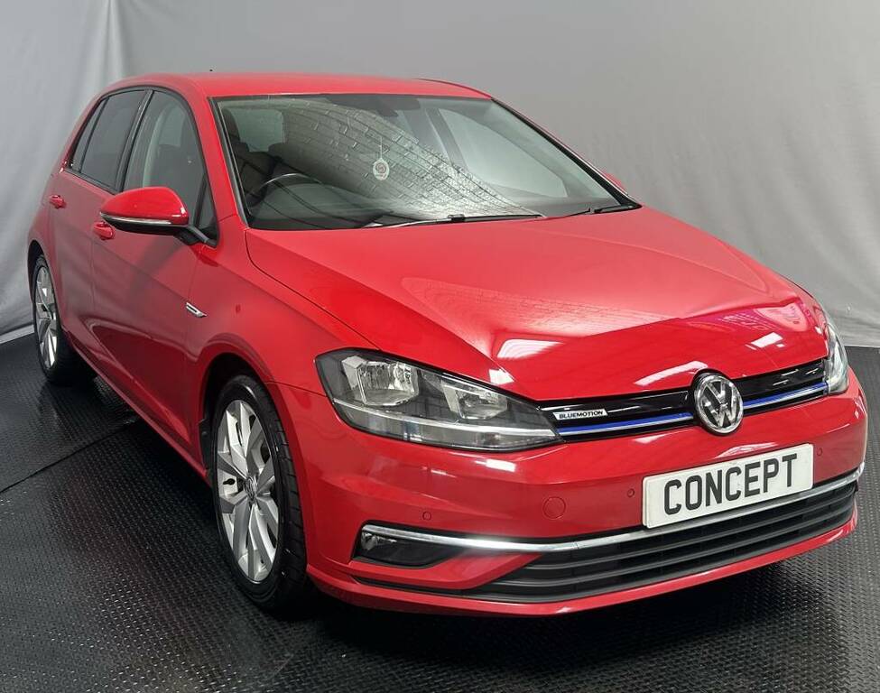 Volkswagen Golf Hatchback 1.5 Tsi Evo Match Red #2