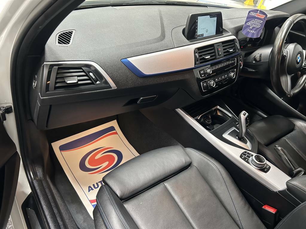 BMW 1 Series Hatchback 118D M Sport White #4