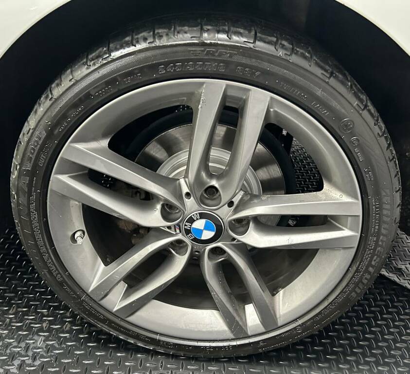 BMW 1 Series Hatchback 118D M Sport White #5
