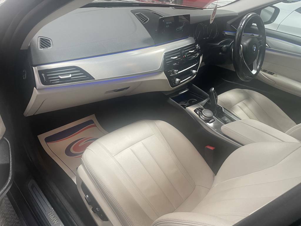 BMW 5 Series Saloon 520D Se  Grey #4