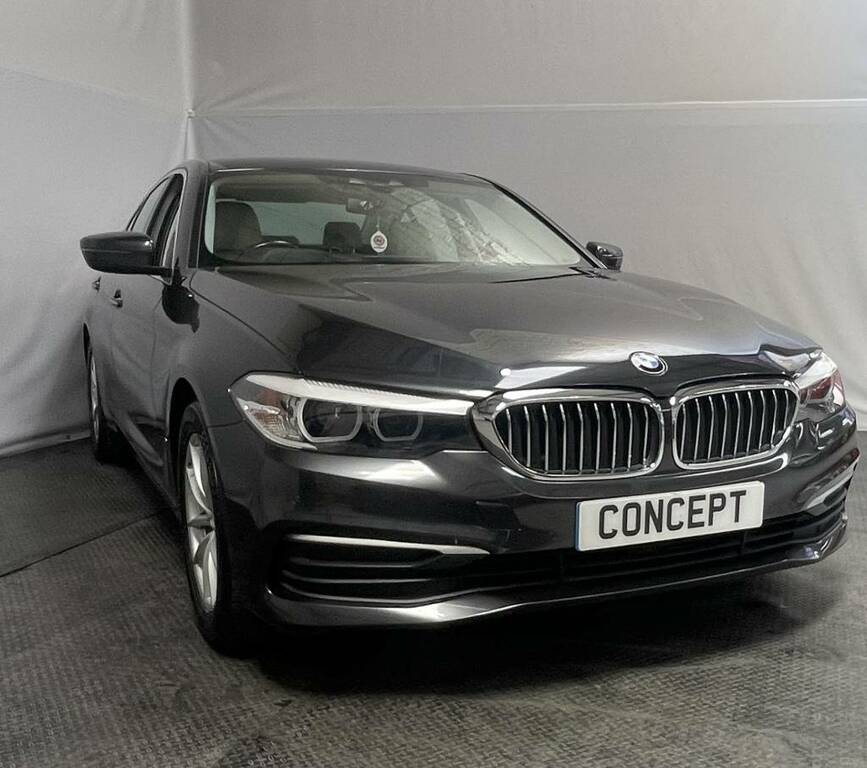BMW 5 Series Saloon 520D Se  Grey #2