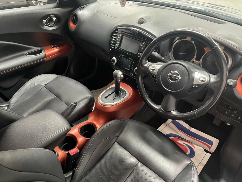 Nissan Juke Hatchback 1.6 112 Tekna Grey #3