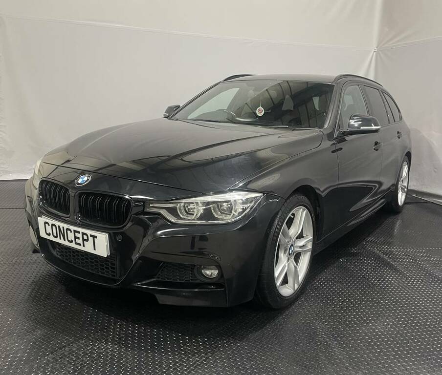 BMW 3 Series Touring 320D M Sport Black #4