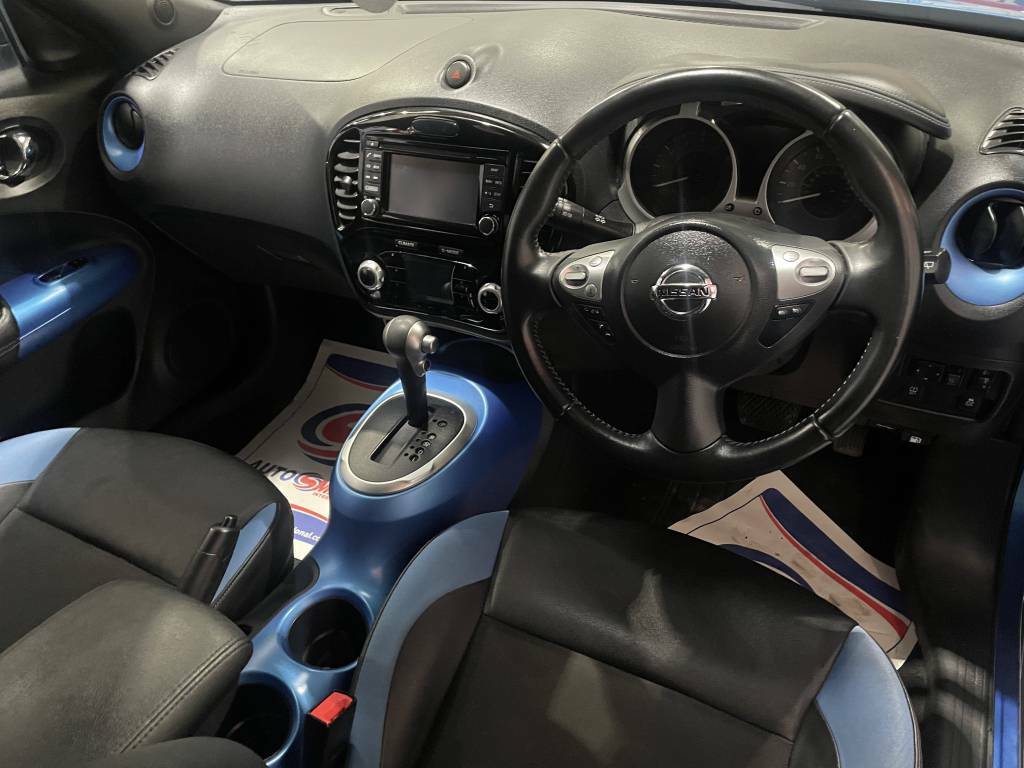 Nissan Juke Hatchback Blue #2