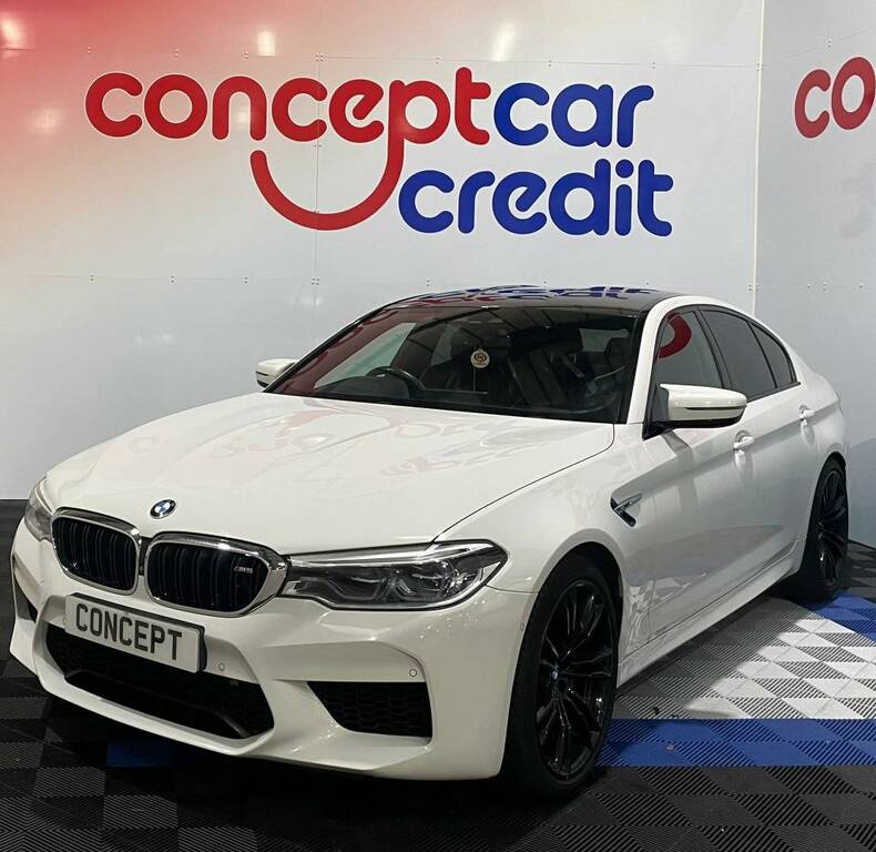 BMW M5 Saloon M5 White