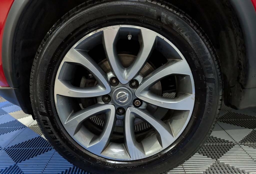 Nissan Juke Hatchback 1.5 Dci Tekna Red #4