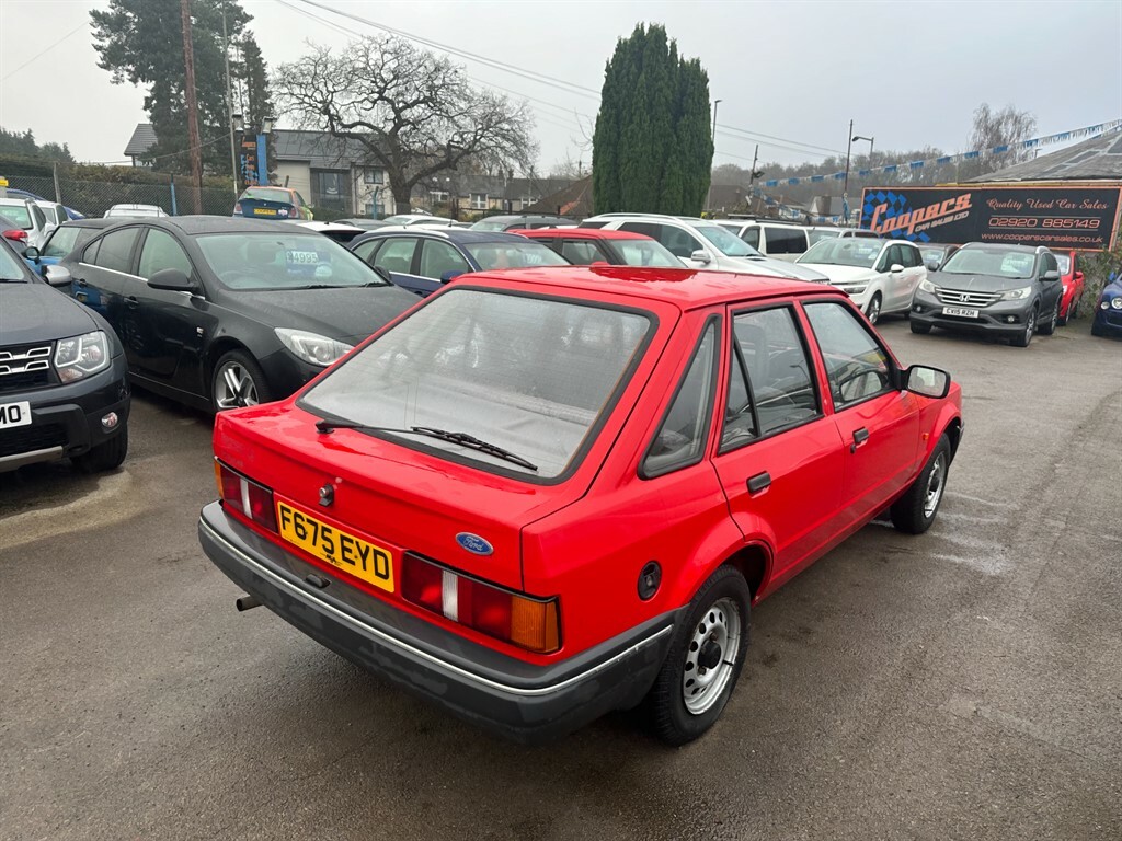 Ford Escort Popular F675EYD Red #6