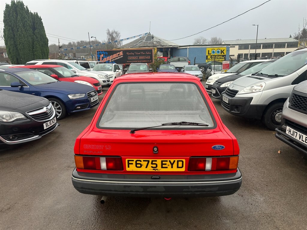 Ford Escort Popular F675EYD Red #5