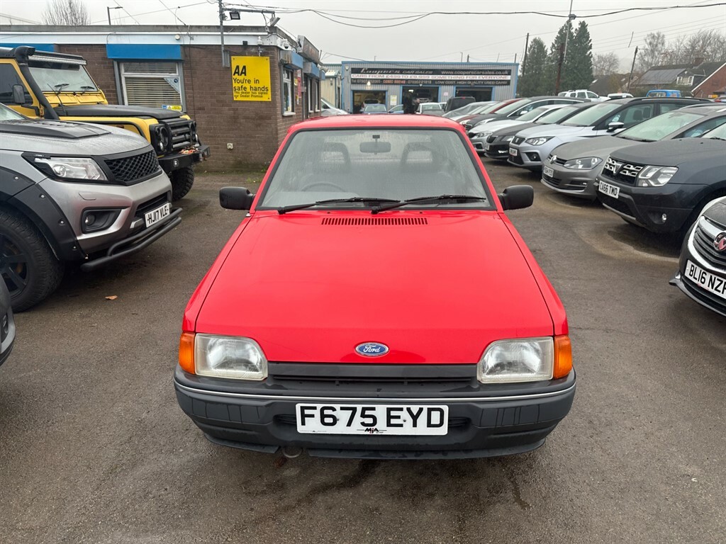 Ford Escort Popular F675EYD Red #2