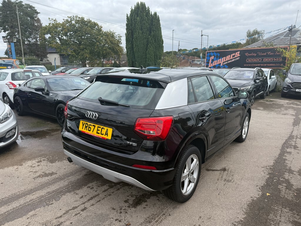 Audi Q2 Tfsi Sport Black #6