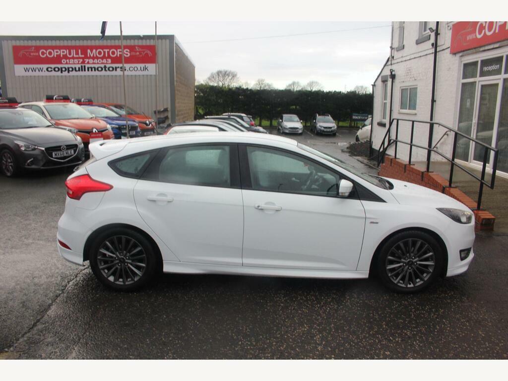 Ford Focus 1.5 Tdci St-line Euro 6 S S White #4