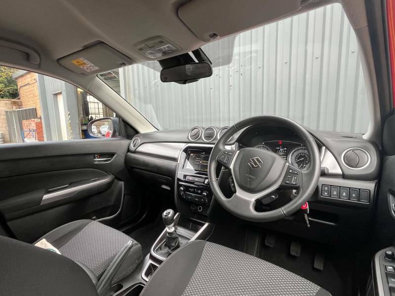 Suzuki Vitara 1.4 Boosterjet 48V Hybrid Sz-t - 2022 72 SJ72AXY Red #2