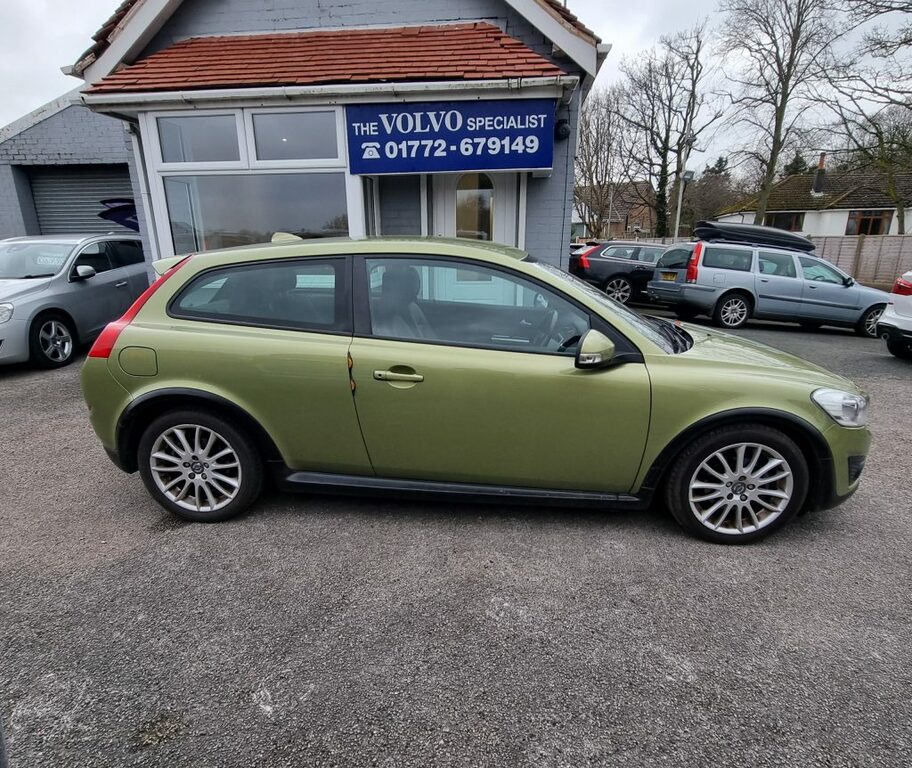 Volvo C30 Se Lux Drive Coupe 1.6-D-109bhp Road Tax 20.00 Per  #2