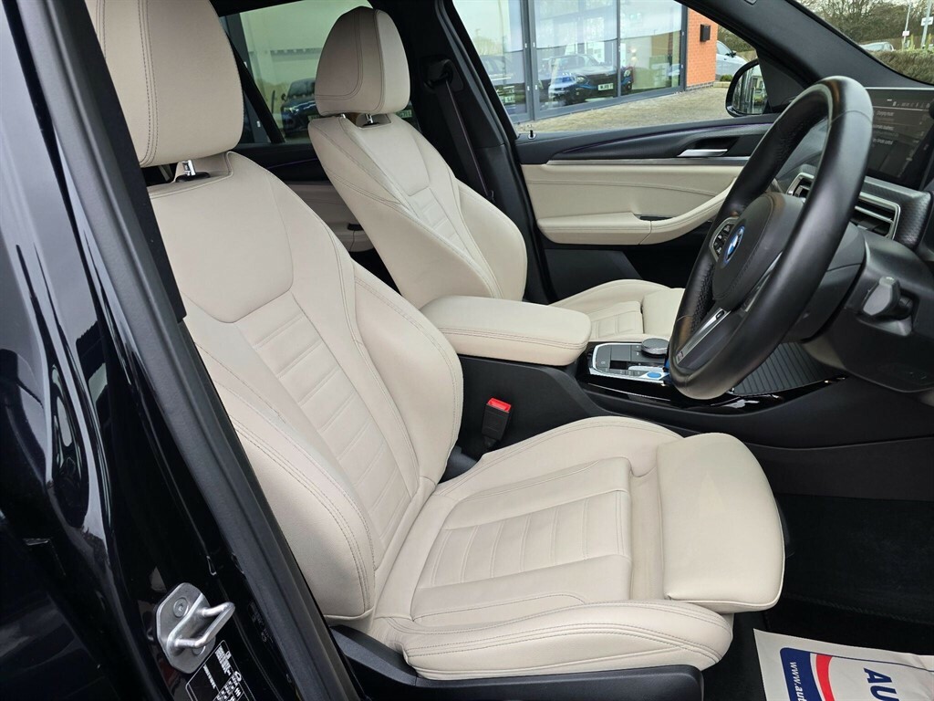 BMW iX3 80Kwh M Sport Pro KP72GGZ Black #6