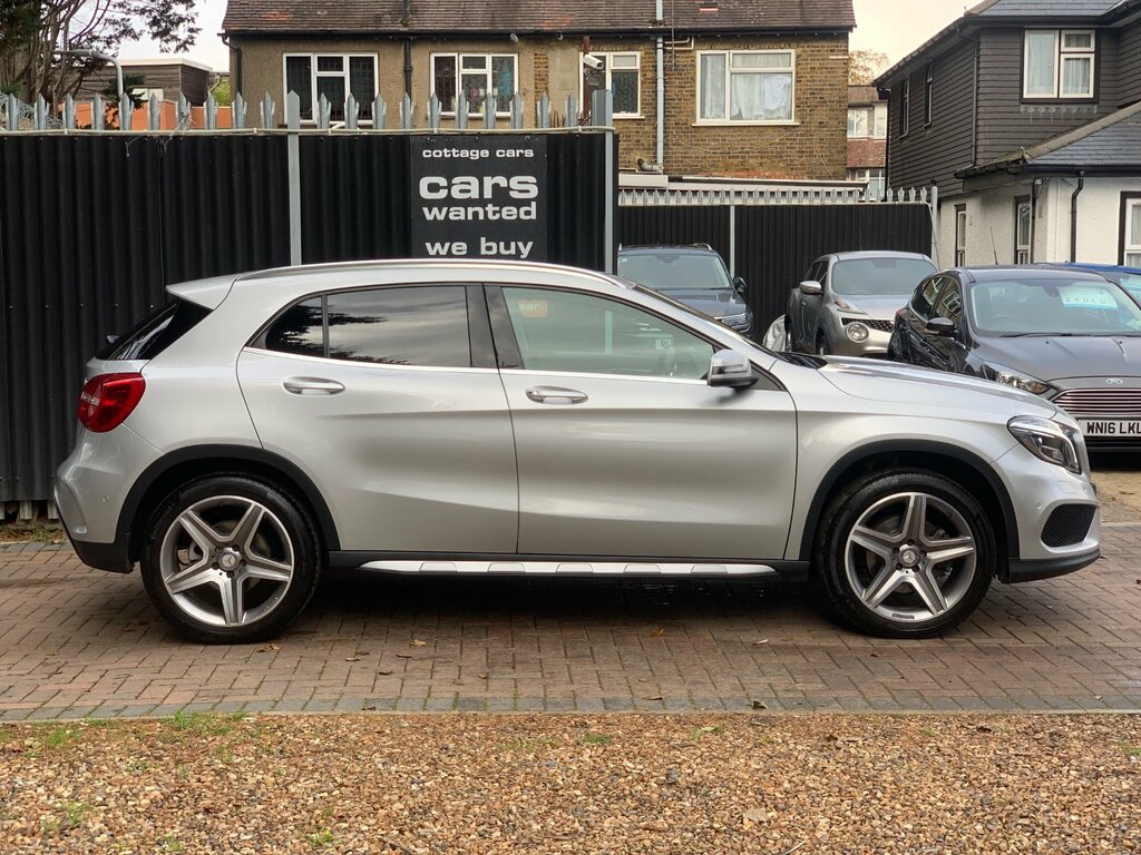 Mercedes-Benz GLA Class 2.1 Gla220d Amg Line Premium Suv 7G-d OE17CRK Silver #2
