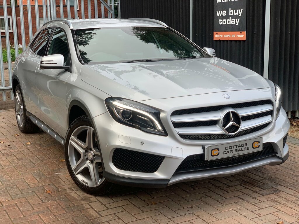 Mercedes-Benz GLA Class 2.1 Gla220d Amg Line Premium Suv 7G-d Silver