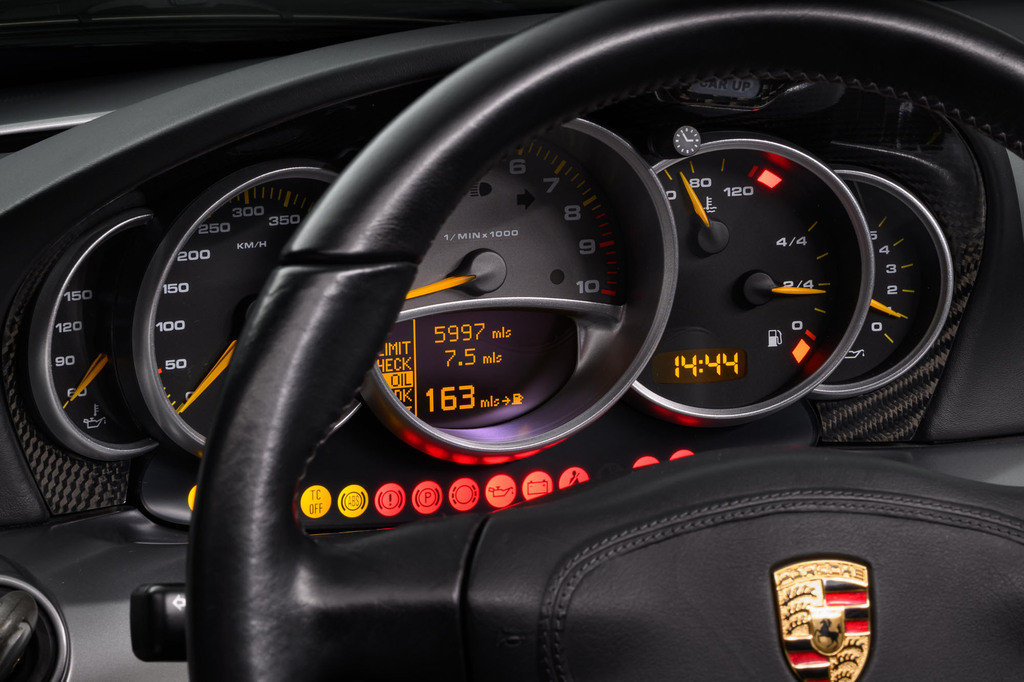 Porsche Carrera GT Carrera Gt Coupe Silver #33