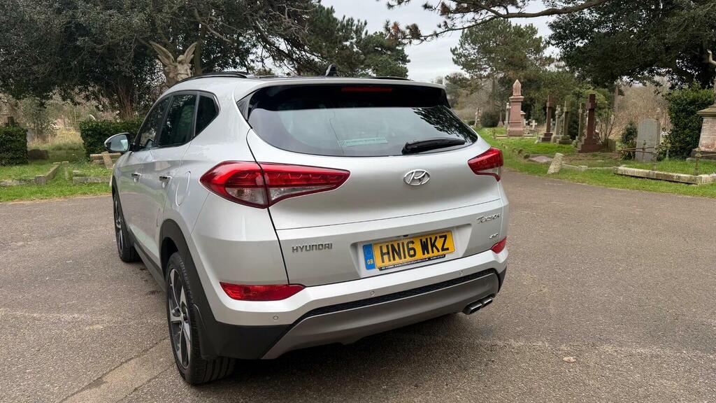Hyundai Tucson Suv 2.0 Crdi Premium Se 4Wd Euro 6 2016 Silver #3