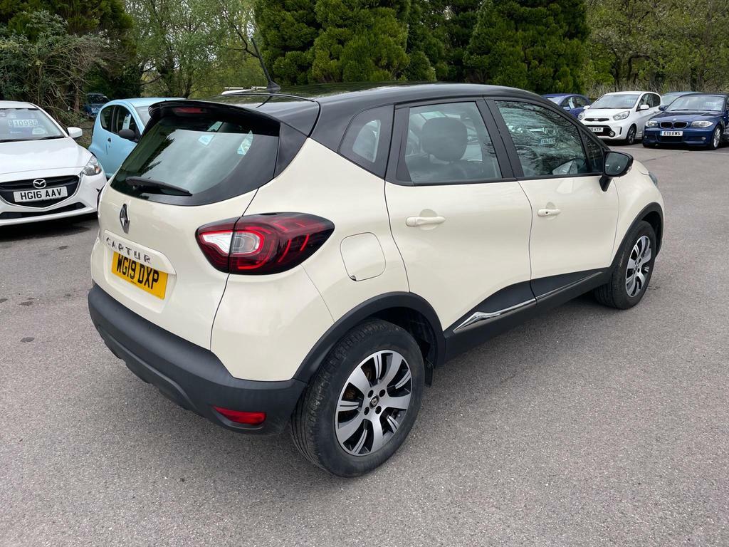 Renault Captur 0.9 Tce Energy Play Euro 6 S S WG19DXP White #3