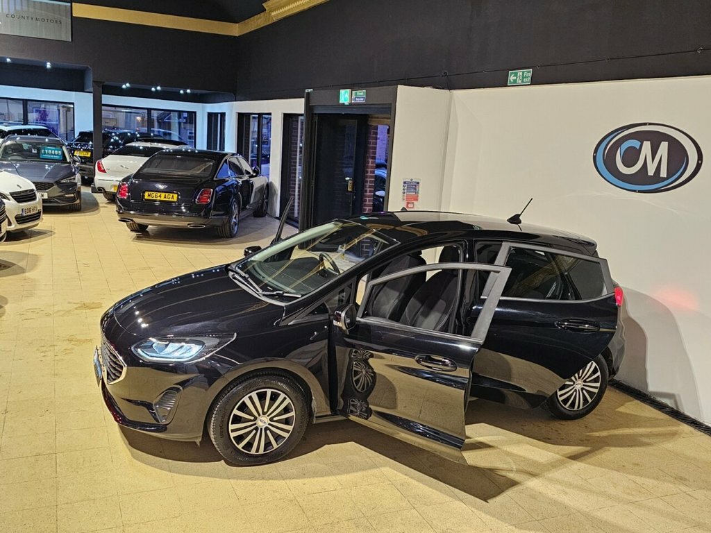 Ford Fiesta 1L Trend YP72NFA Black #4