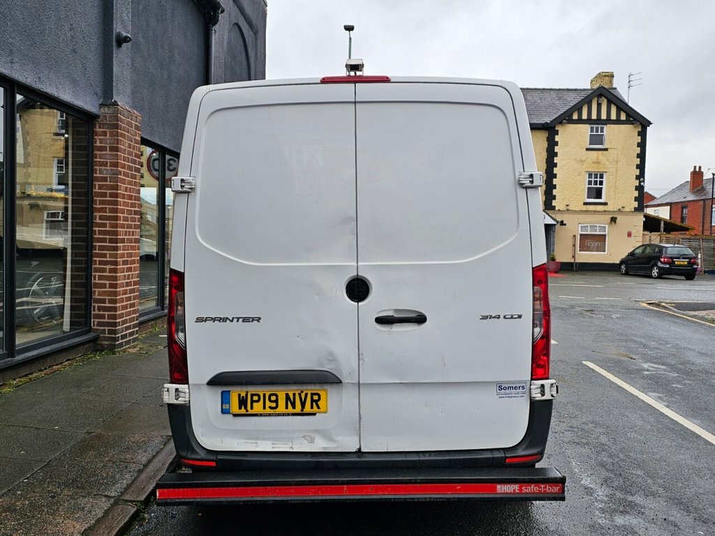 Mercedes-Benz Sprinter 2.1L Null WP19NVR White #5