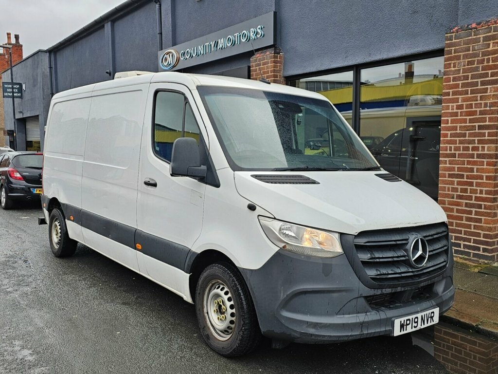Mercedes-Benz Sprinter 2.1L Null White