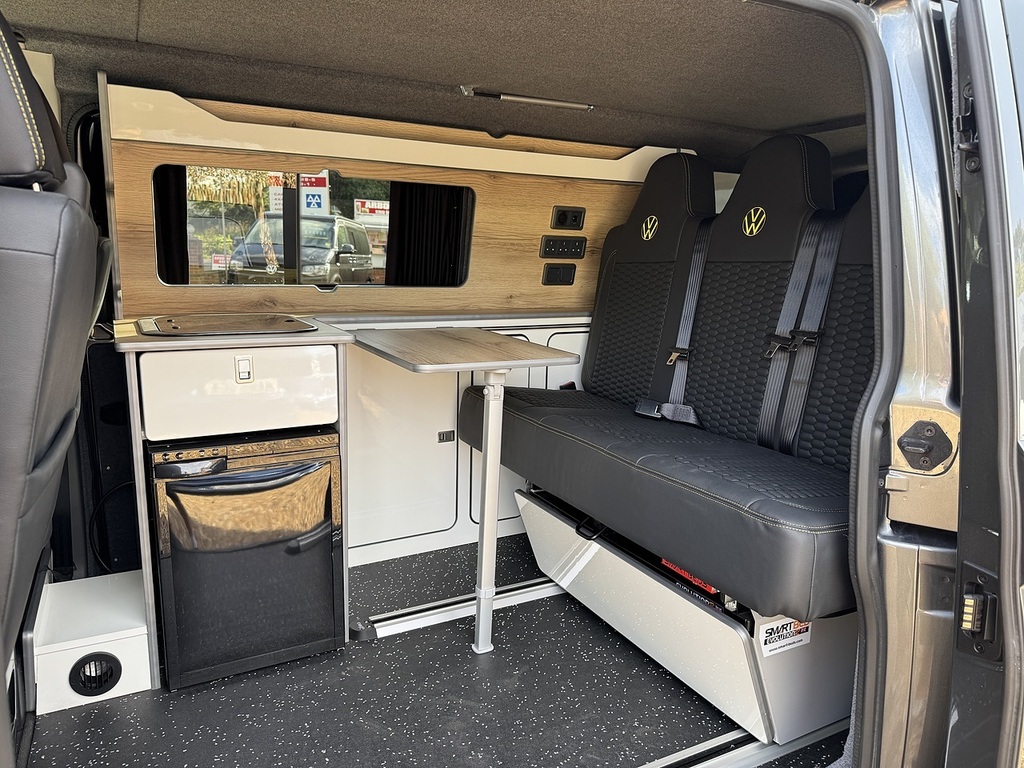 Volkswagen Transporter T6.1 T30 150 Dsg Lwb CX21PPV Grey #3