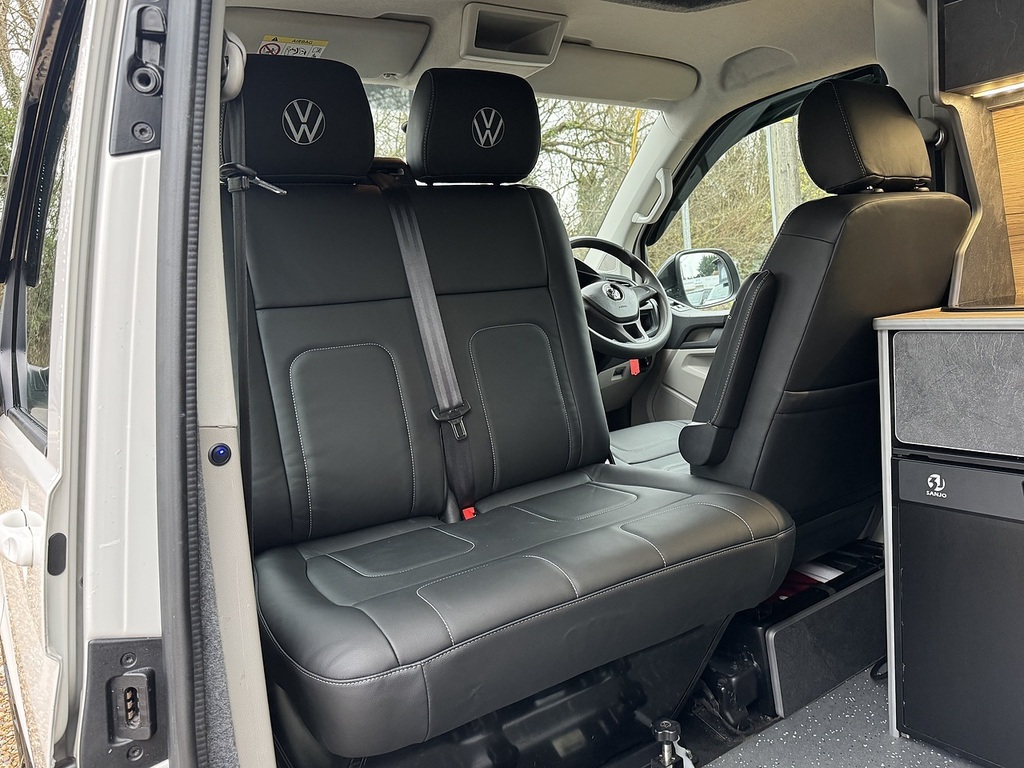 Volkswagen Transporter T6 T28 102 Swb Trendline GL19FCA White #3