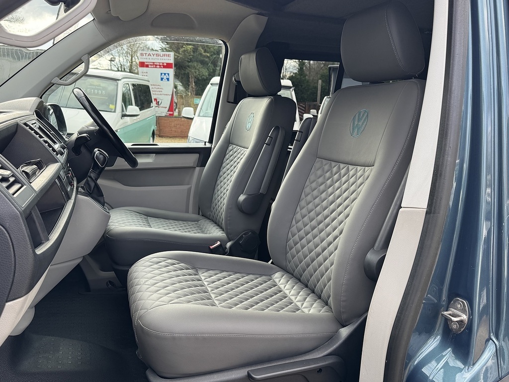 Volkswagen Transporter T6 T32 150 Dsg Swb GX19ZRG Green #5
