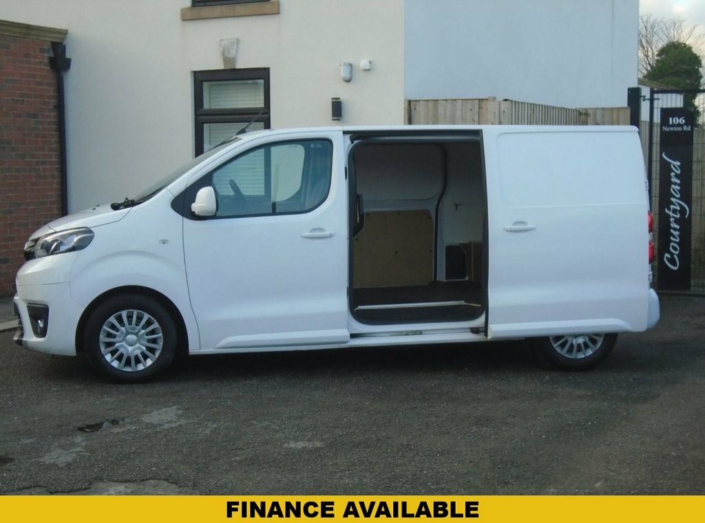 Toyota PROACE 1.6L Comfort 6Dr RO67YEK White #5