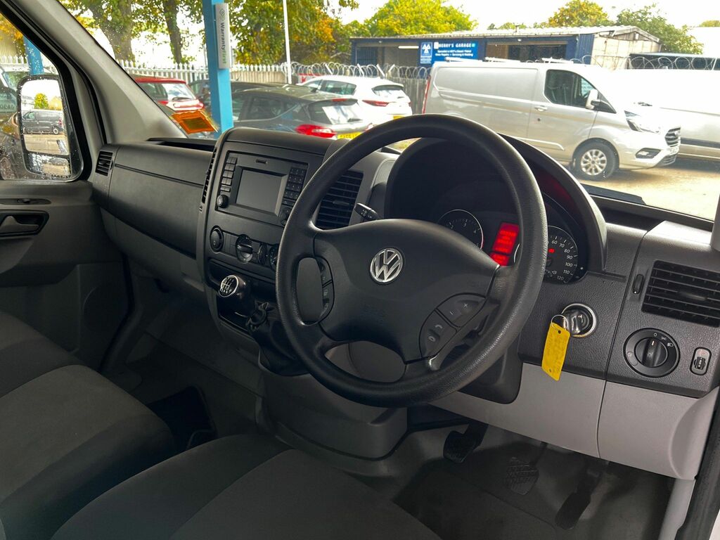 Volkswagen Crafter 2.0 Tdi Cr35 Lwb Luton Lwb White #4