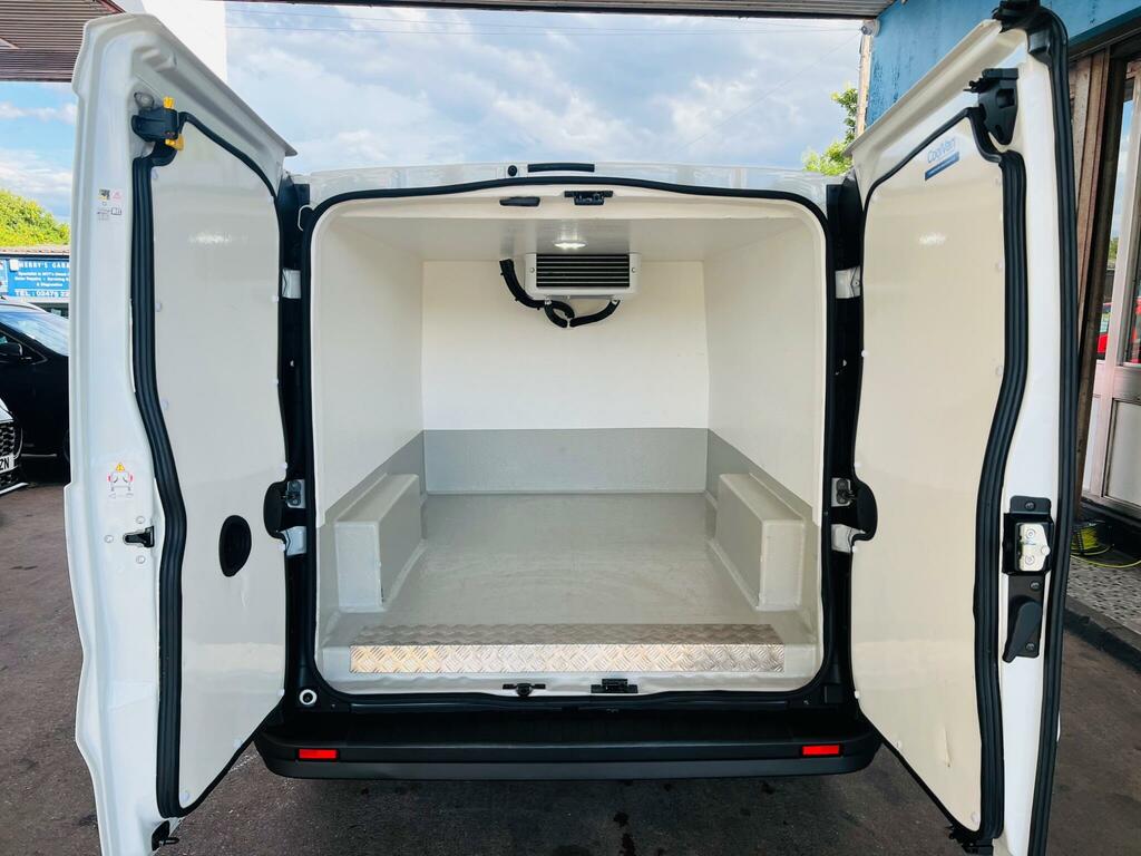 Renault Trafic 2.0 Dci Sl27 Temperature Controlled Man ML24WYM White #3