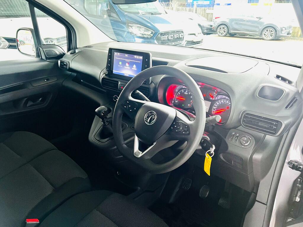 Vauxhall Combo 1.5 Turbo D 2300 Pro L1 H1 Euro 6 Ss FP73VLC Grey #4