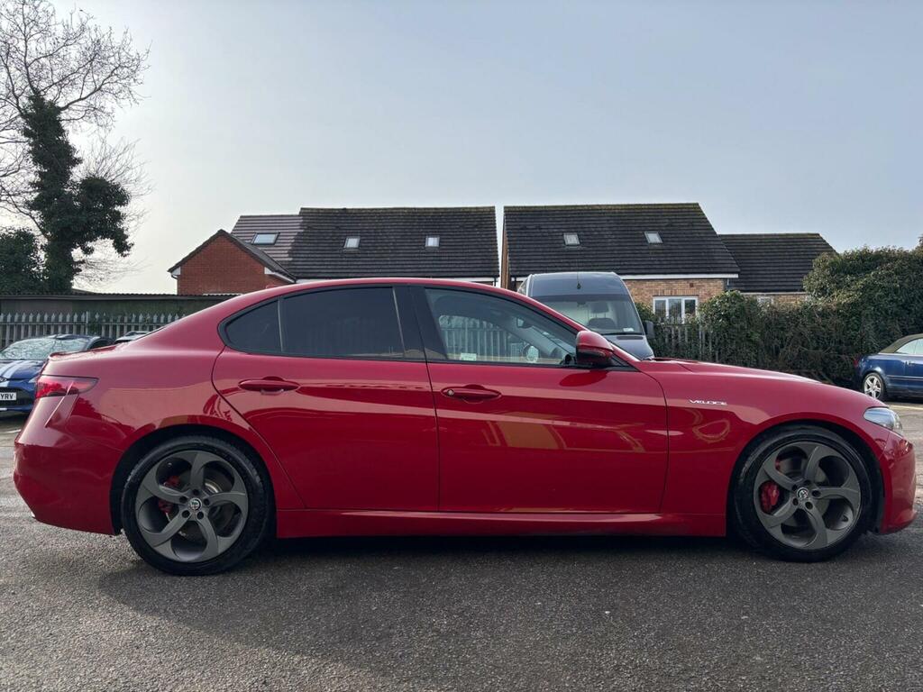 Alfa Romeo Giulia Saloon 2.0T Veloce Euro 6 Ss 201717 FM17NHD Red #5