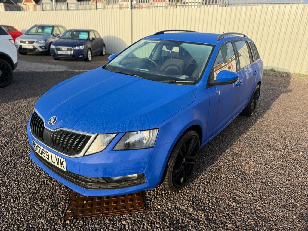 Skoda Octavia 1.5 Tsi Act Se Drive Dsg Euro 6 Ss ND69LVK Blue #4