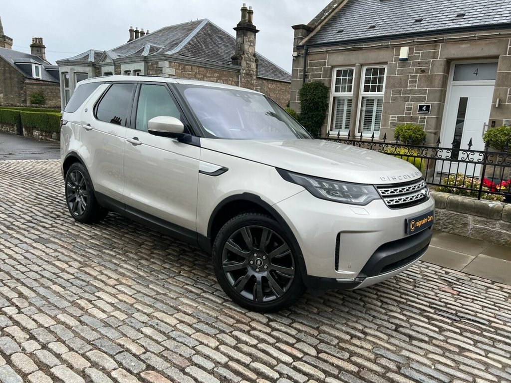 Land Rover Discovery Suv OY67NMO Gold #2