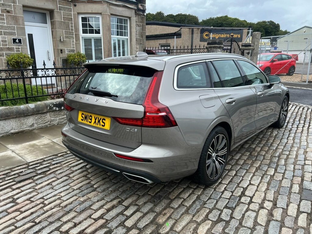 Volvo V60 Estate SM19XKS Grey #5