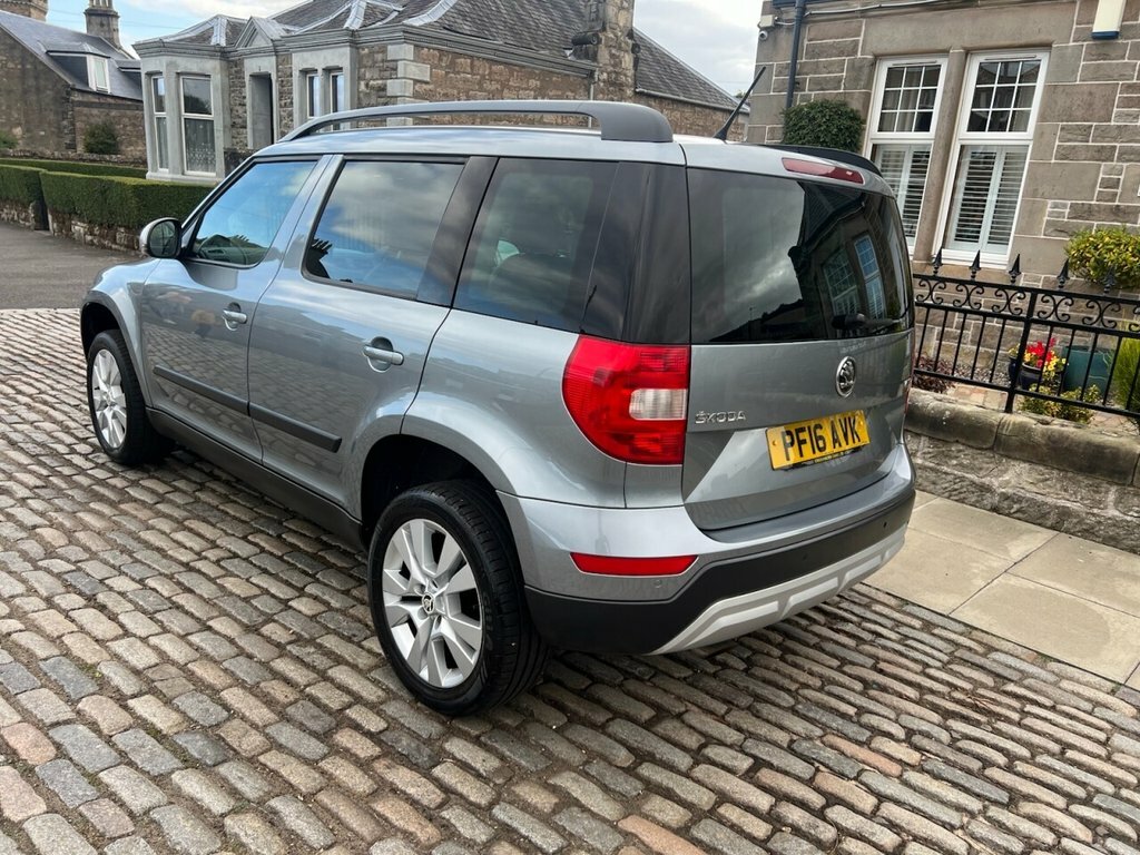 Skoda Yeti Suv PF16AV Grey #5
