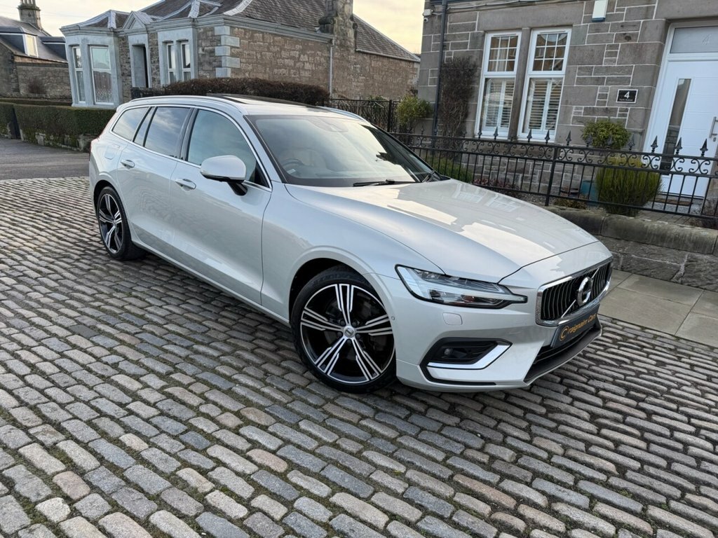 Volvo V60 Estate Gold