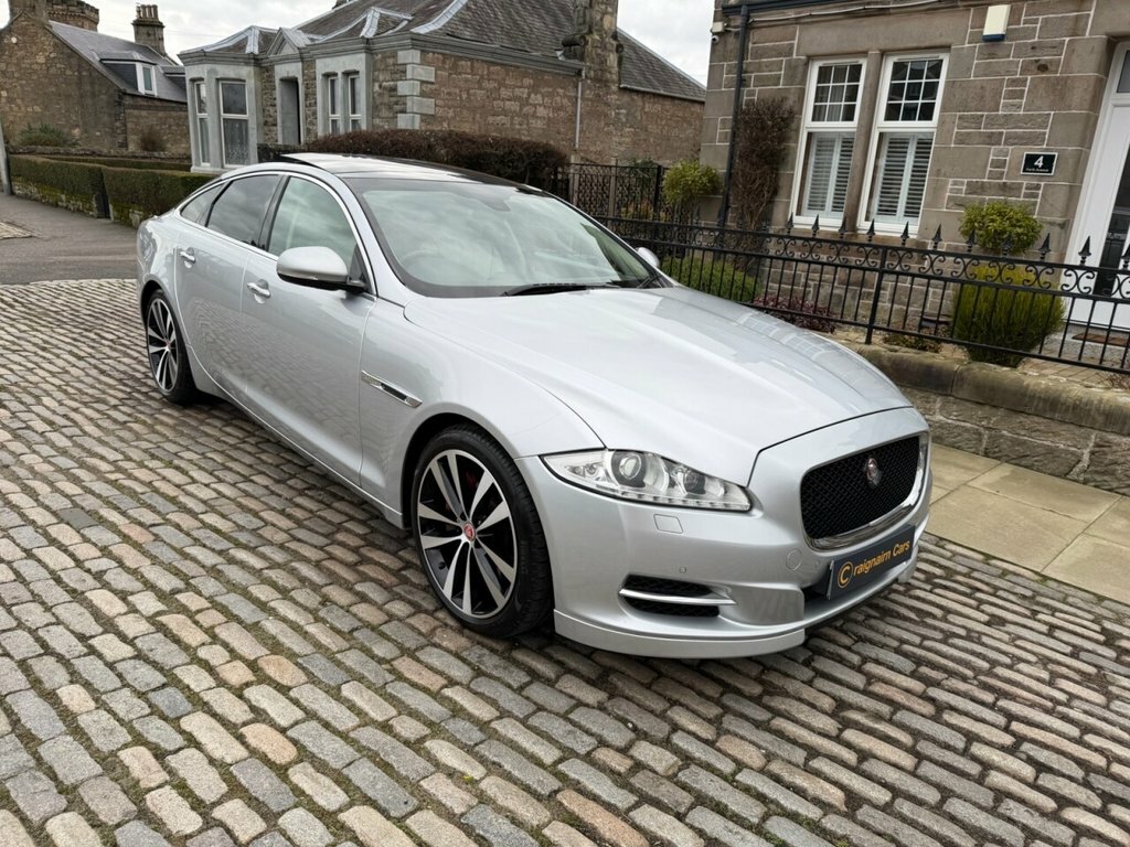 Jaguar XJ Saloon SA14VN Silver #4