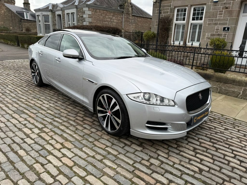 Jaguar XJ Saloon SA14VN Silver #6