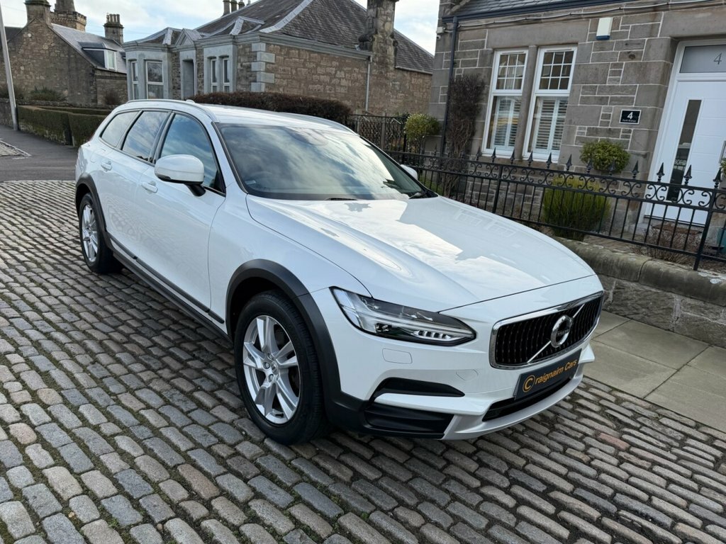 Volvo V90 Cross Country Estate KY67UZM White #4
