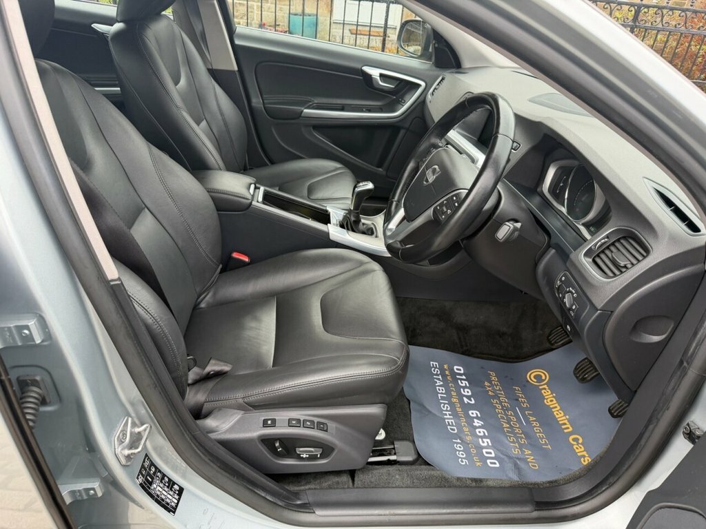 Volvo S60 Saloon KP14XZU Silver #2