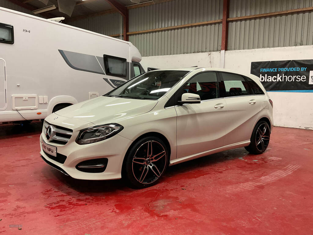 Mercedes-Benz B Class B180d Sport White #5